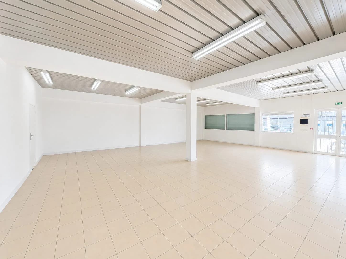 Local commercial au 4ème